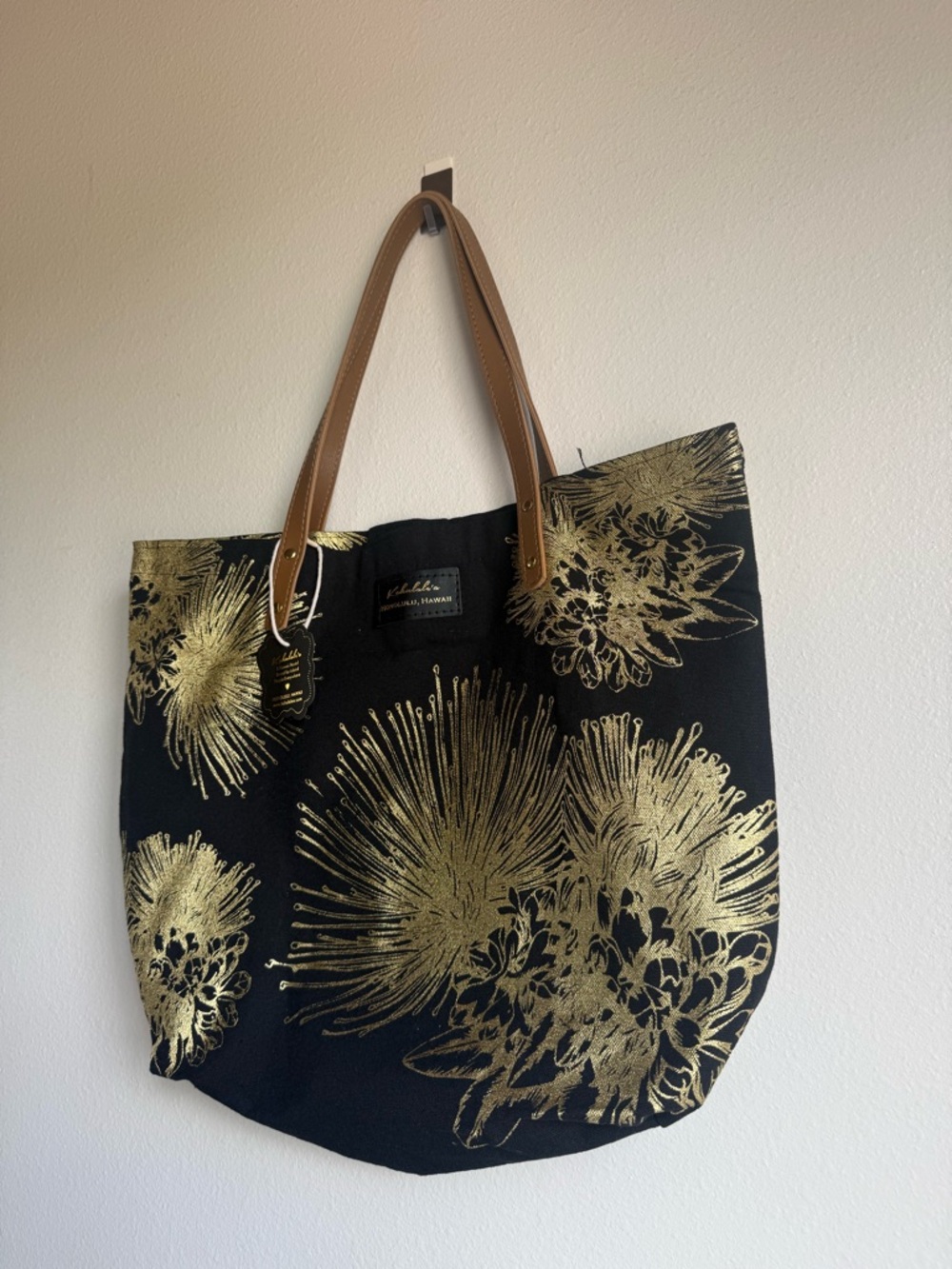 BNWT Kahulalea Tote Bag with Gold Floral Print and Brown Straps - Picture 4 of 7